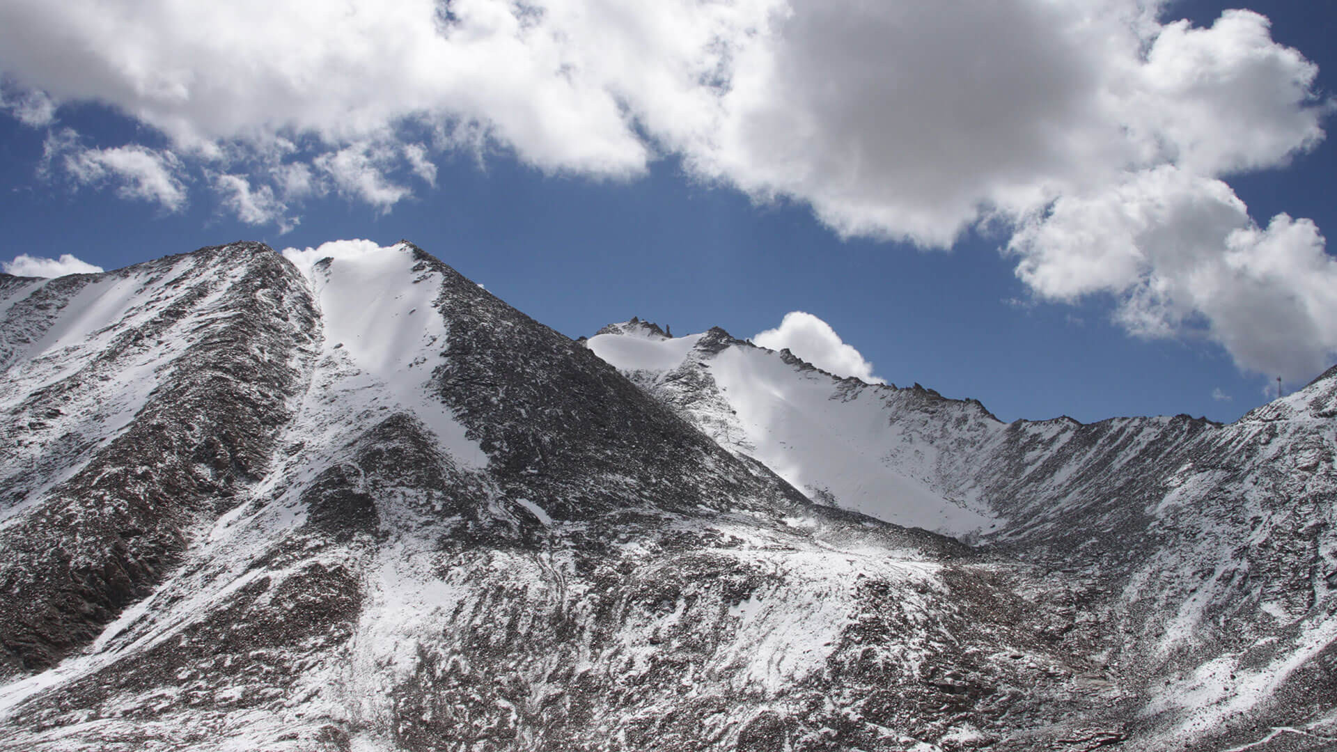 Khardung La Pass - מיקום, מזג אוויר, איך להגיע, דברים לעשות | אדוטריפ