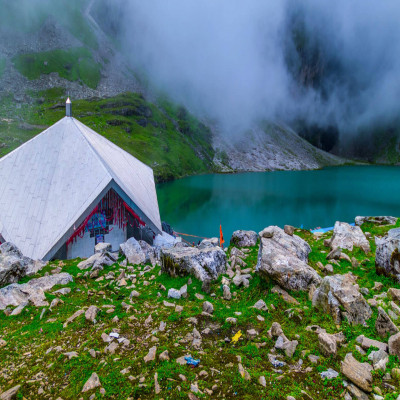 Valley Of Flowers National Park - History, Location, Details, Ticket ...