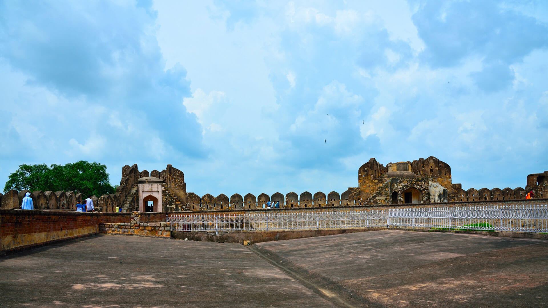 Jhansi_Fort_Attractions