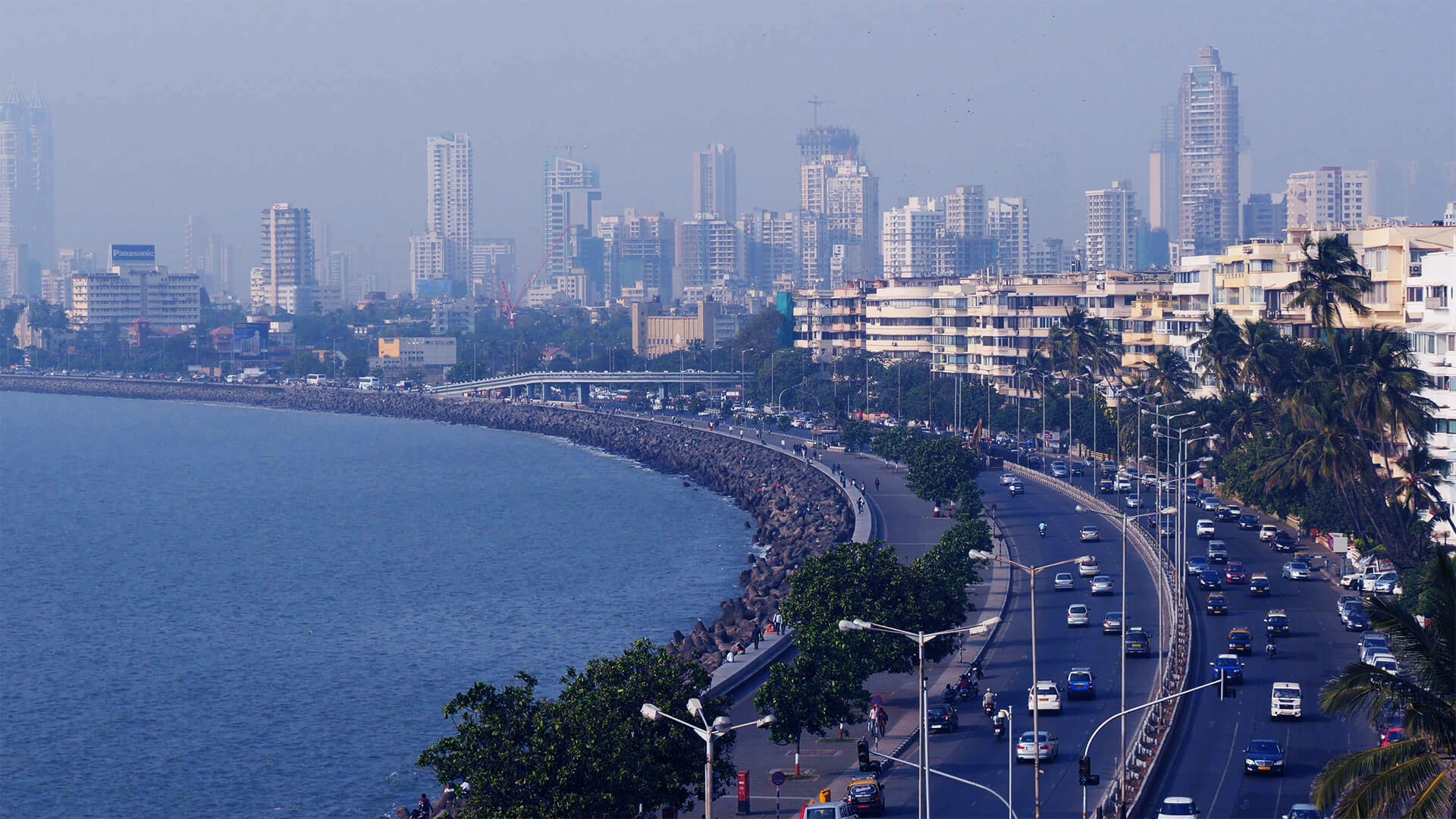 tourist places near marine drive mumbai