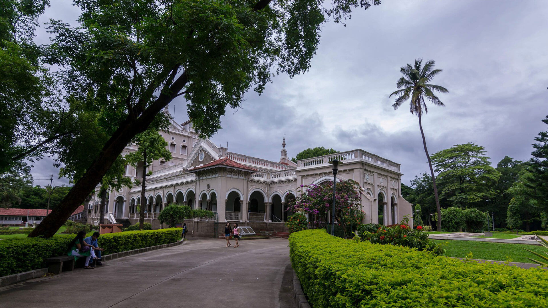 Aga_Khan_Palace_Attractions