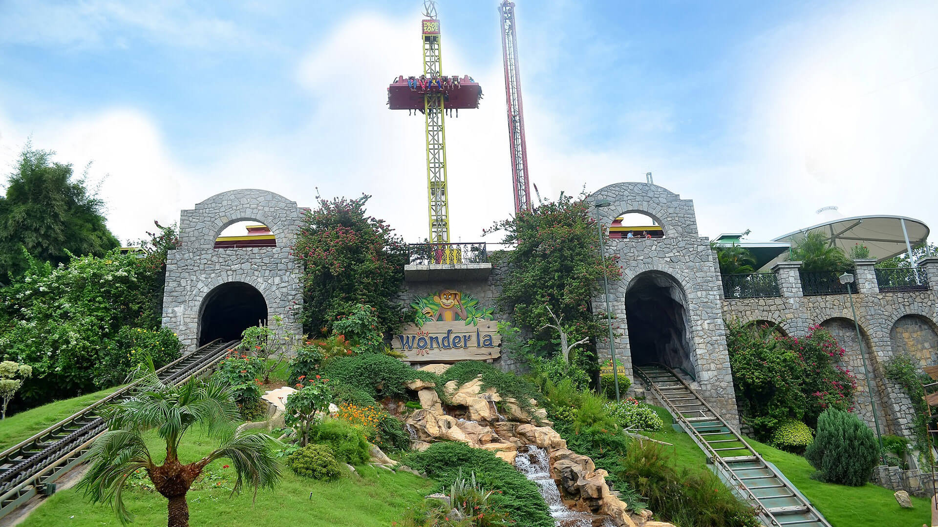 Wonderla Amusement Park | Tourist Places Near Bangalore | Adotrip
