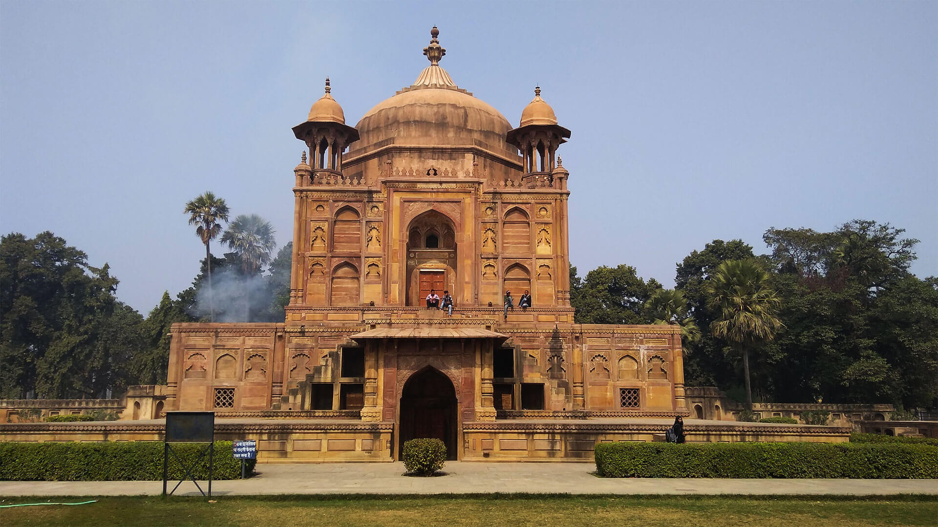 Khusro_Bagh_Attractions