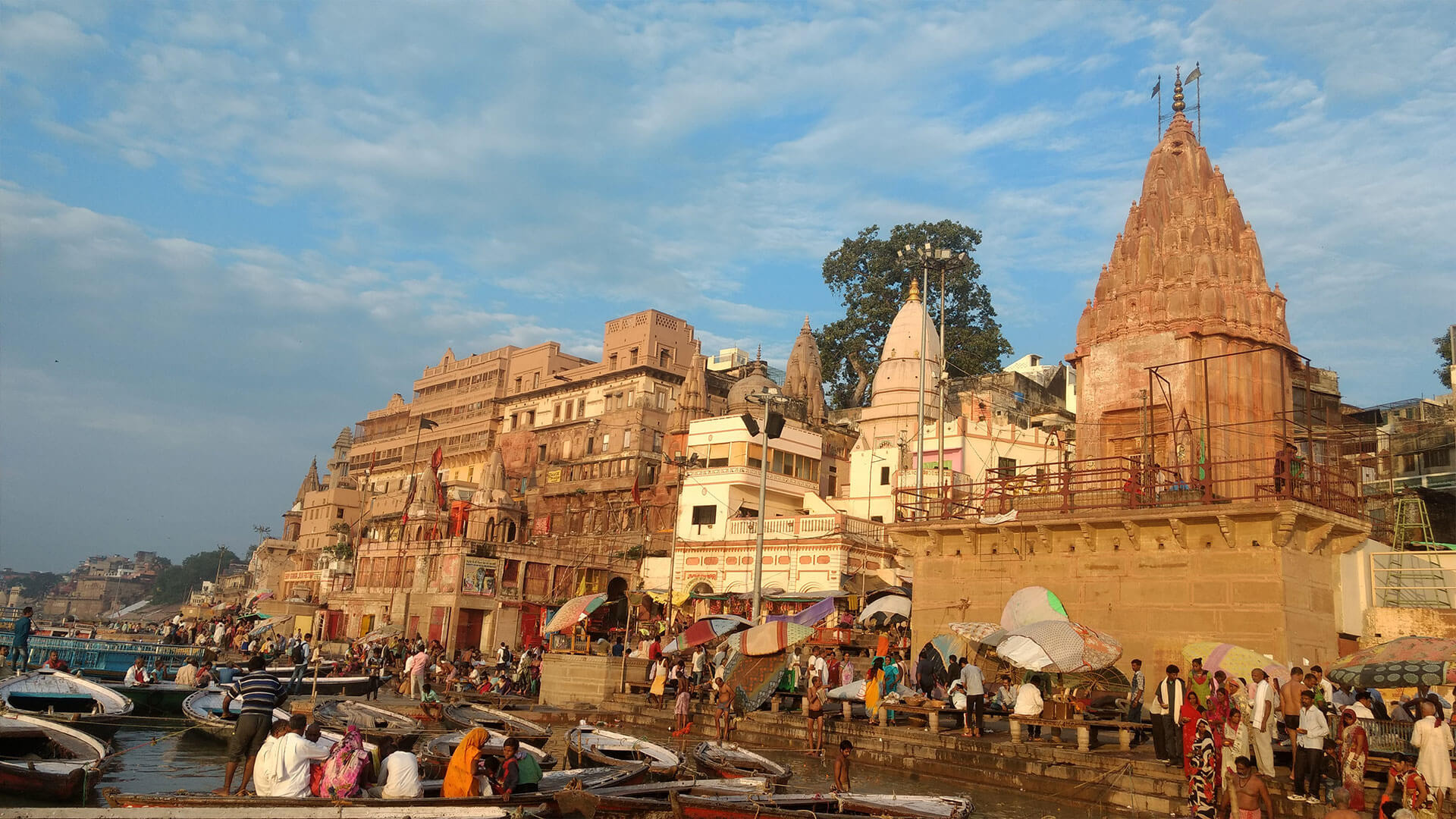 Dashashwamedh Ghat | Varanasi Tourism | Adotrip