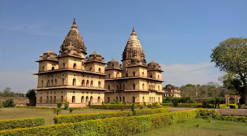 Cenotaphs (Chhatris): Memorial Structures