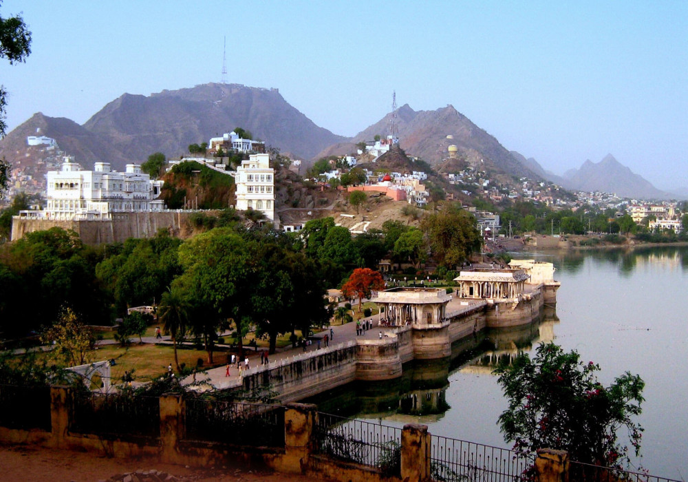 Ajmer : History, Sightseeing, How To Reach & Best Time To Visit | Adotrip