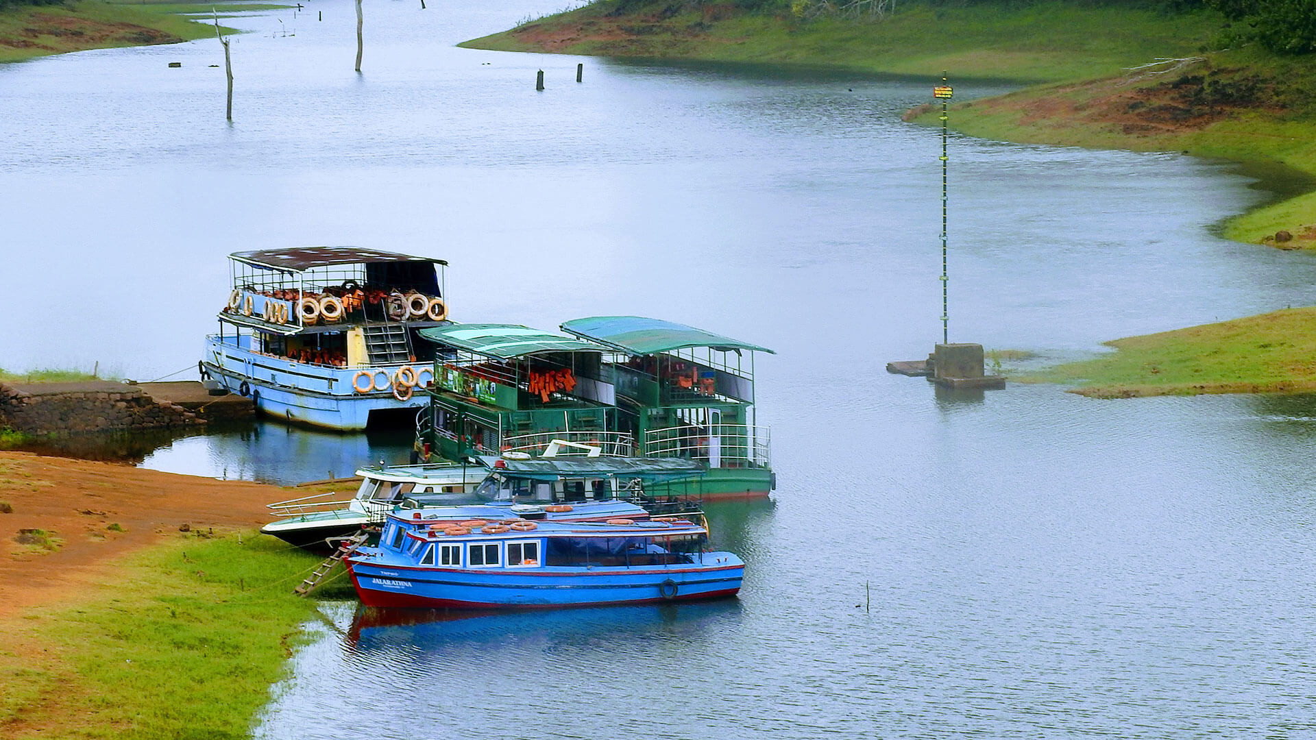 thekkady tourist places picture