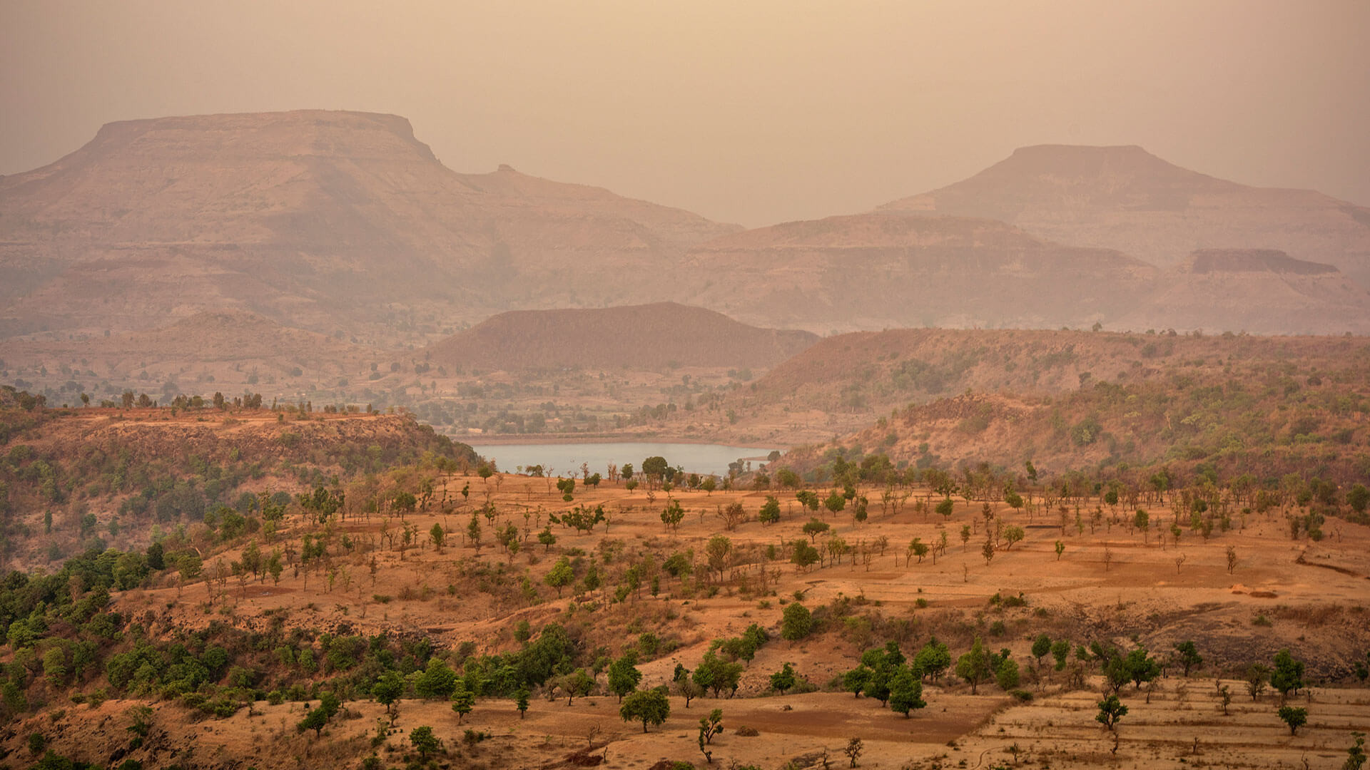 Saputara_Mountains