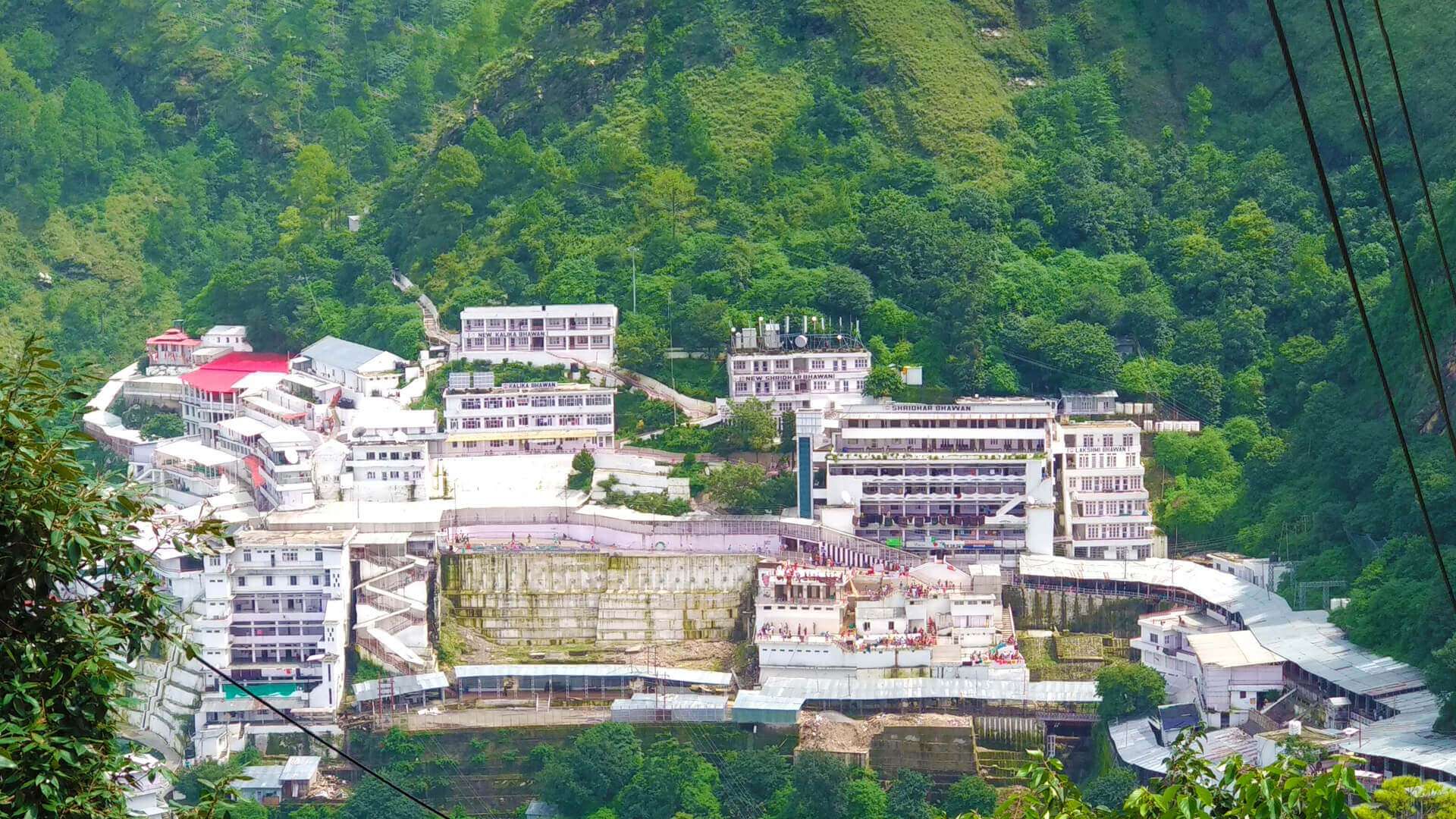 tourist car katra