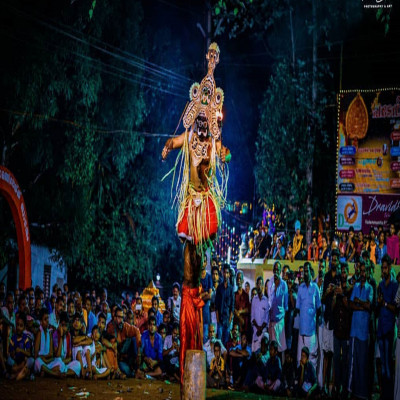 Kadammanitta Padayani | Kadammanitta Padayani Festival | Adotrip